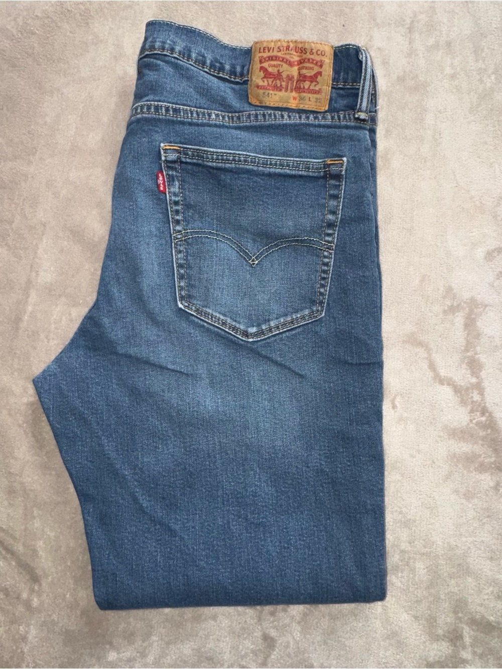 Levi's Men's Medium Blue Straight Jeans